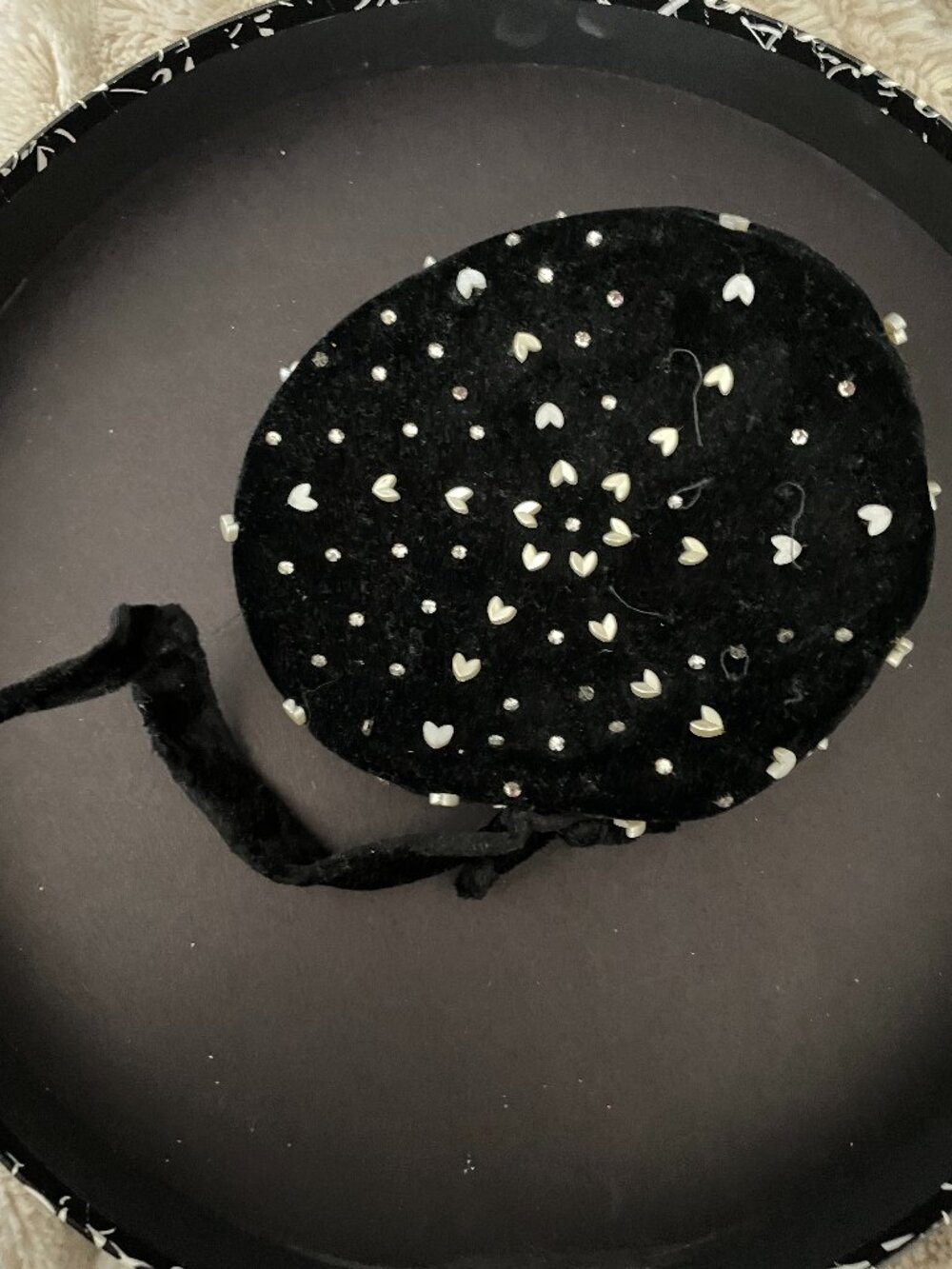 Frank M. Benson Original vintage black velvet hat